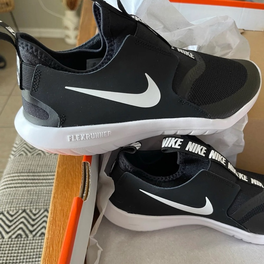 Nike flex runners